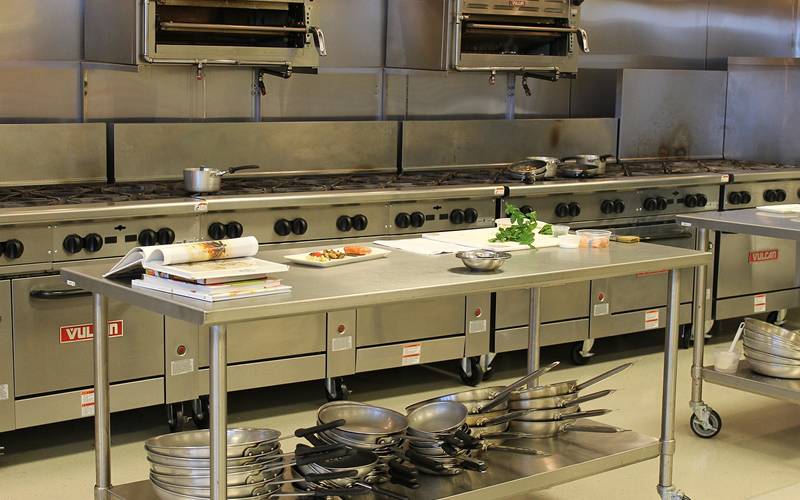 Cozinhas Industriais: Riscos e Prevenção de Acidentes