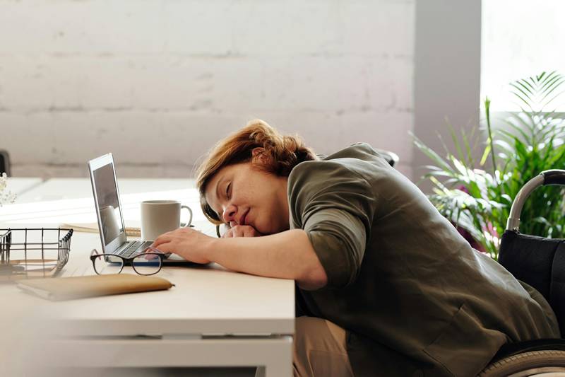 Como o Sedentarismo Afeta a Saúde no Trabalho